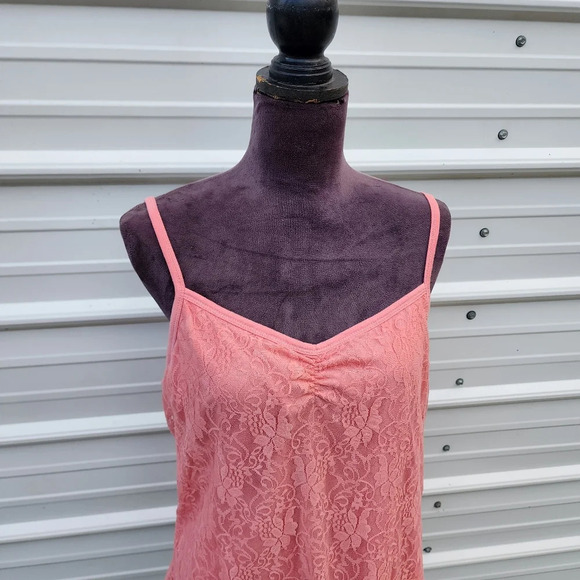NWT Maurices Womens Cami Tank Top Coral Pink Lined Lace Stretch Boho Plus 1 1X - Picture 2 of 11